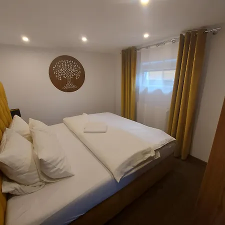 Apartament Lenka 104 Bešeňová
