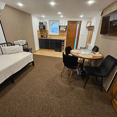 Lenka 104 דירה *